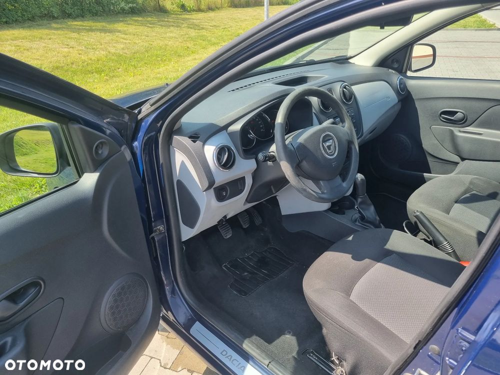 Dacia Logan 1.2 16V Access - 12