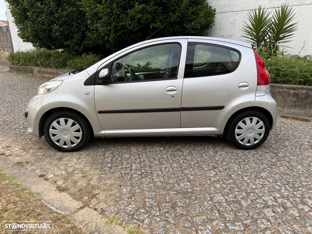 Peugeot 107 1.0 Active 2-Tronic - 2