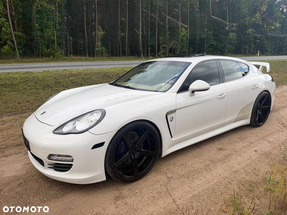 Porsche Panamera 4 PDK - 12