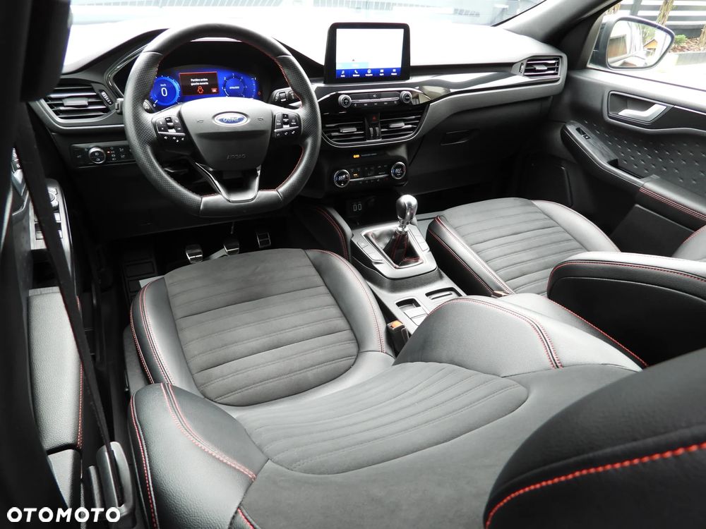 Ford Kuga 2.0 EcoBlue mHEV FWD ST-Line X - 38