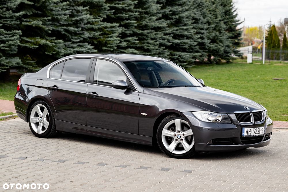 BMW Seria 3 325i - 3