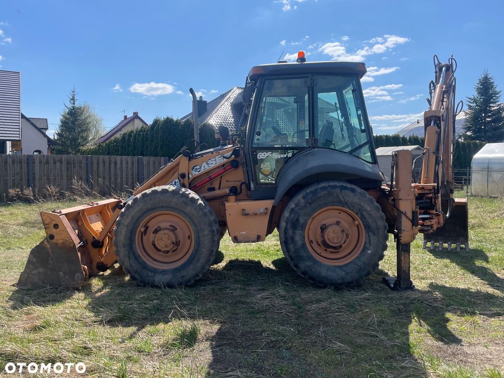 Case 695SR2 - 4
