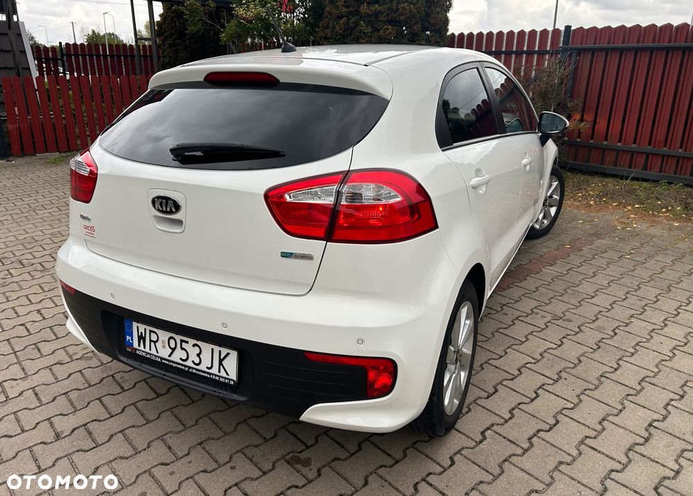 Kia Rio 1.4 Dream Team Edition - 13