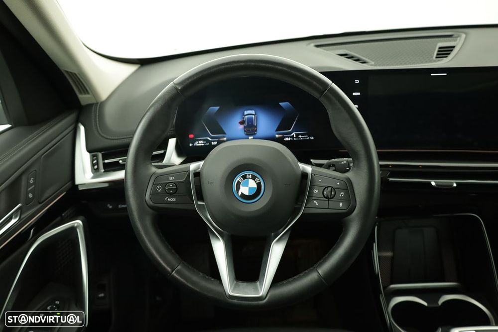 BMW X1 xDrive25e - 13