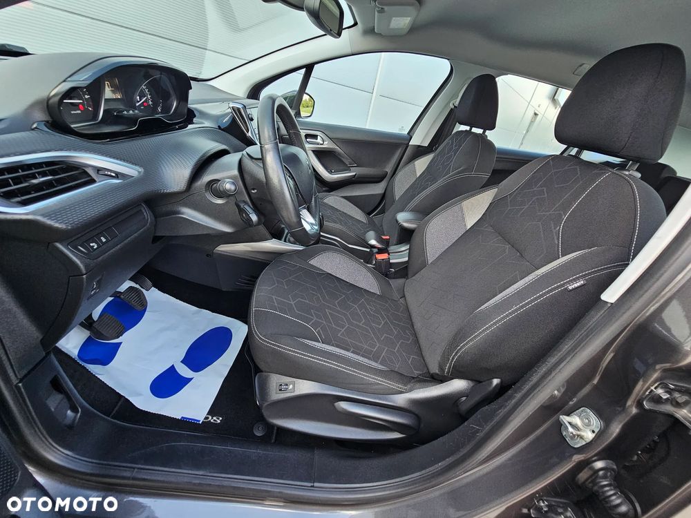 Peugeot 2008 PureTech 82 Style - 29
