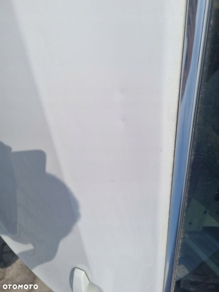 Drzwi lewe tylne Opel Astra J Lift kombi Y40R - 3