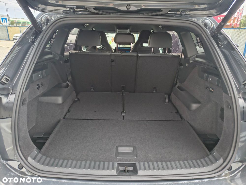 Volkswagen Tayron 2.0 TDI SCR 4Mot R-Line Plus DSG - 9