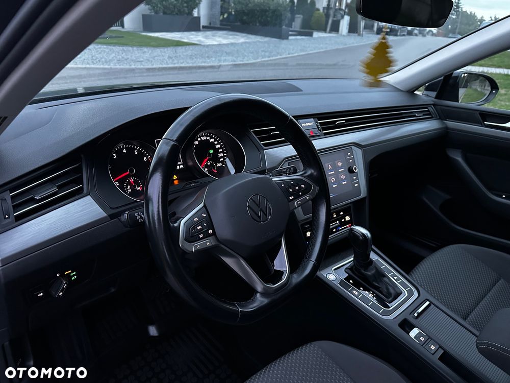 Volkswagen Passat - 19