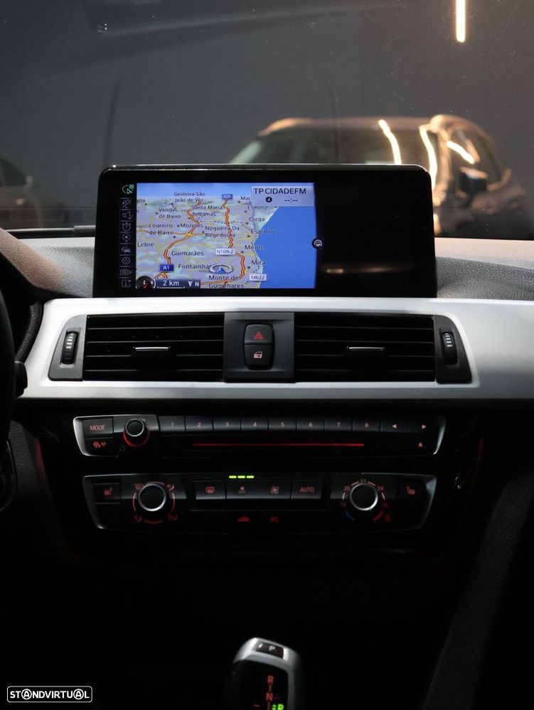 BMW 318 d Aut. Advantage - 19