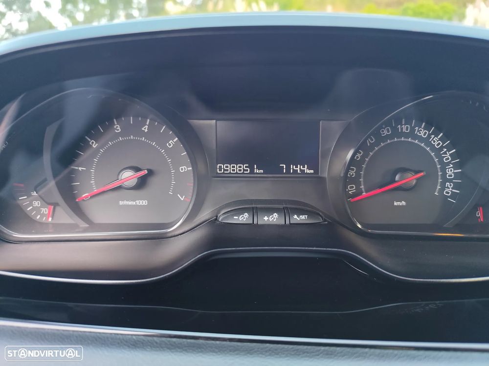Peugeot 208 1.0 VTi Active - 6