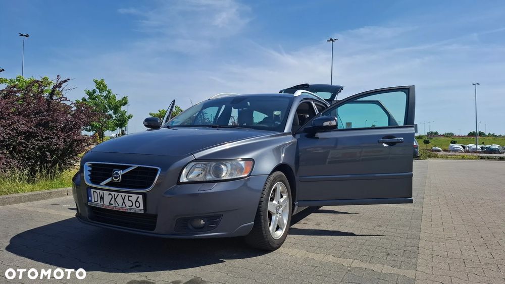 Volvo V50