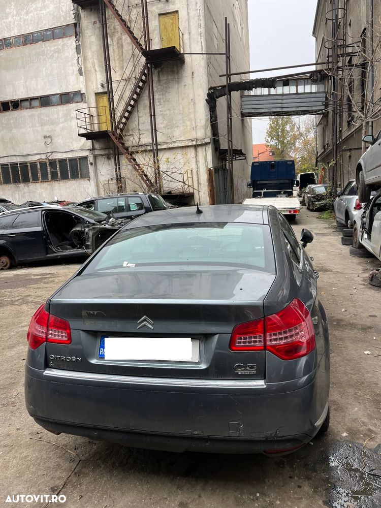 Dezmembrez Citroen C5 2010 Exclusive 1,6 HDI gri inchis - 8