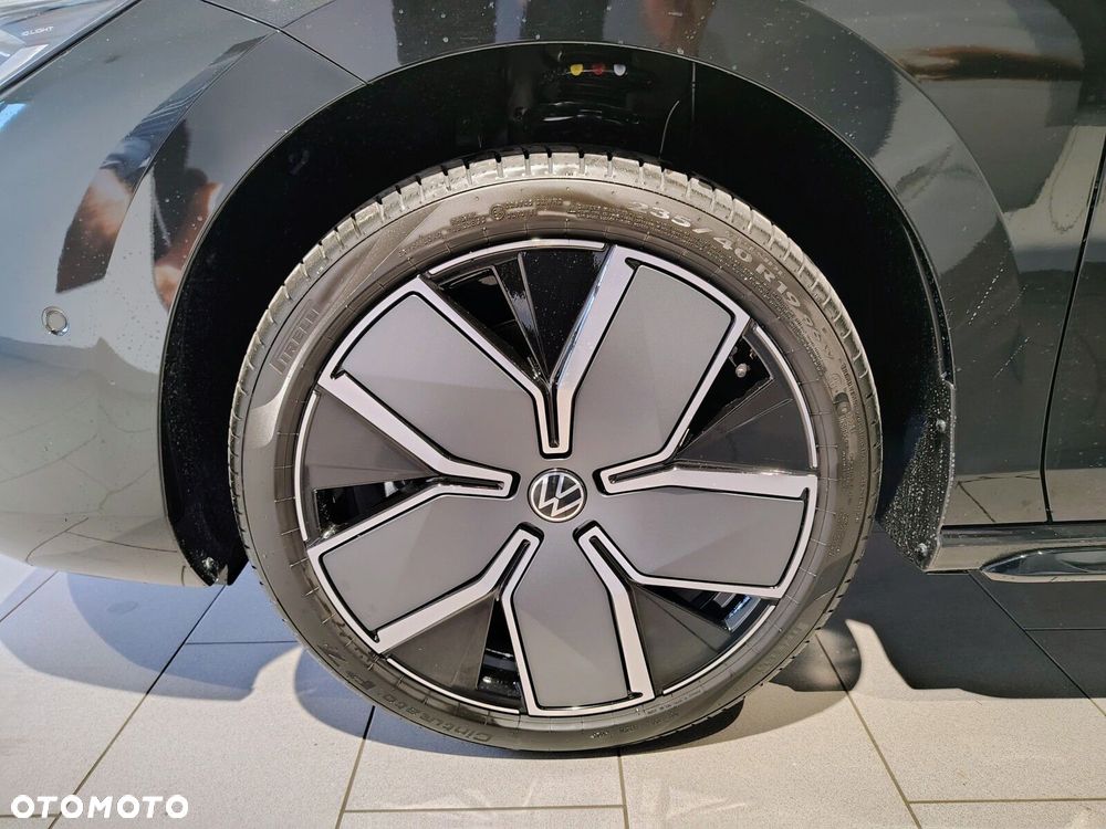 Volkswagen Passat - 8