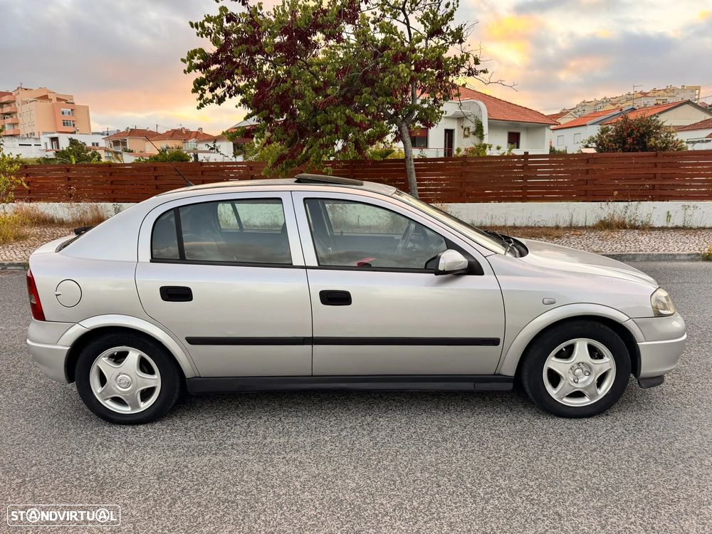 Opel Astra 1.7 DTL Club - 4