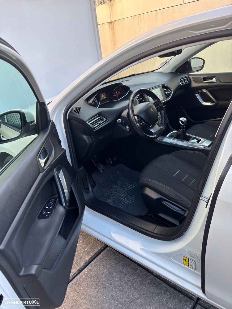 Peugeot 308 1.6 e-HDi Allure - 5