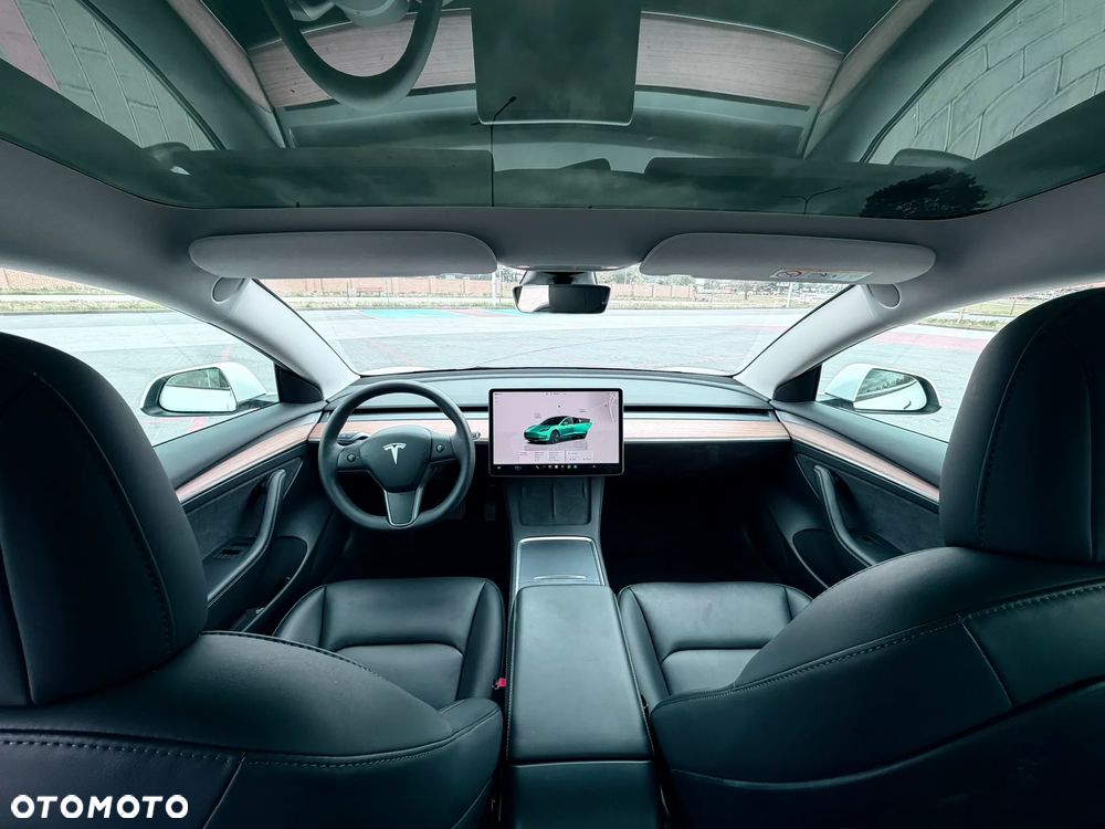 Tesla Model 3 RWD - 5