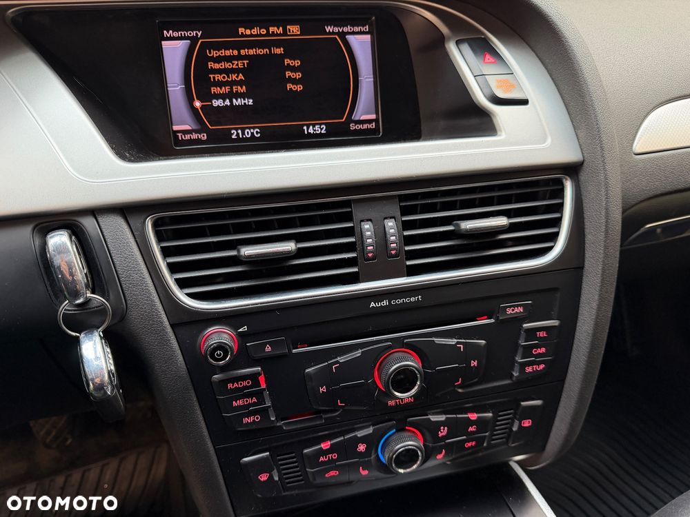 Audi A4 Avant 2.0 TDI DPF Quattro - 27