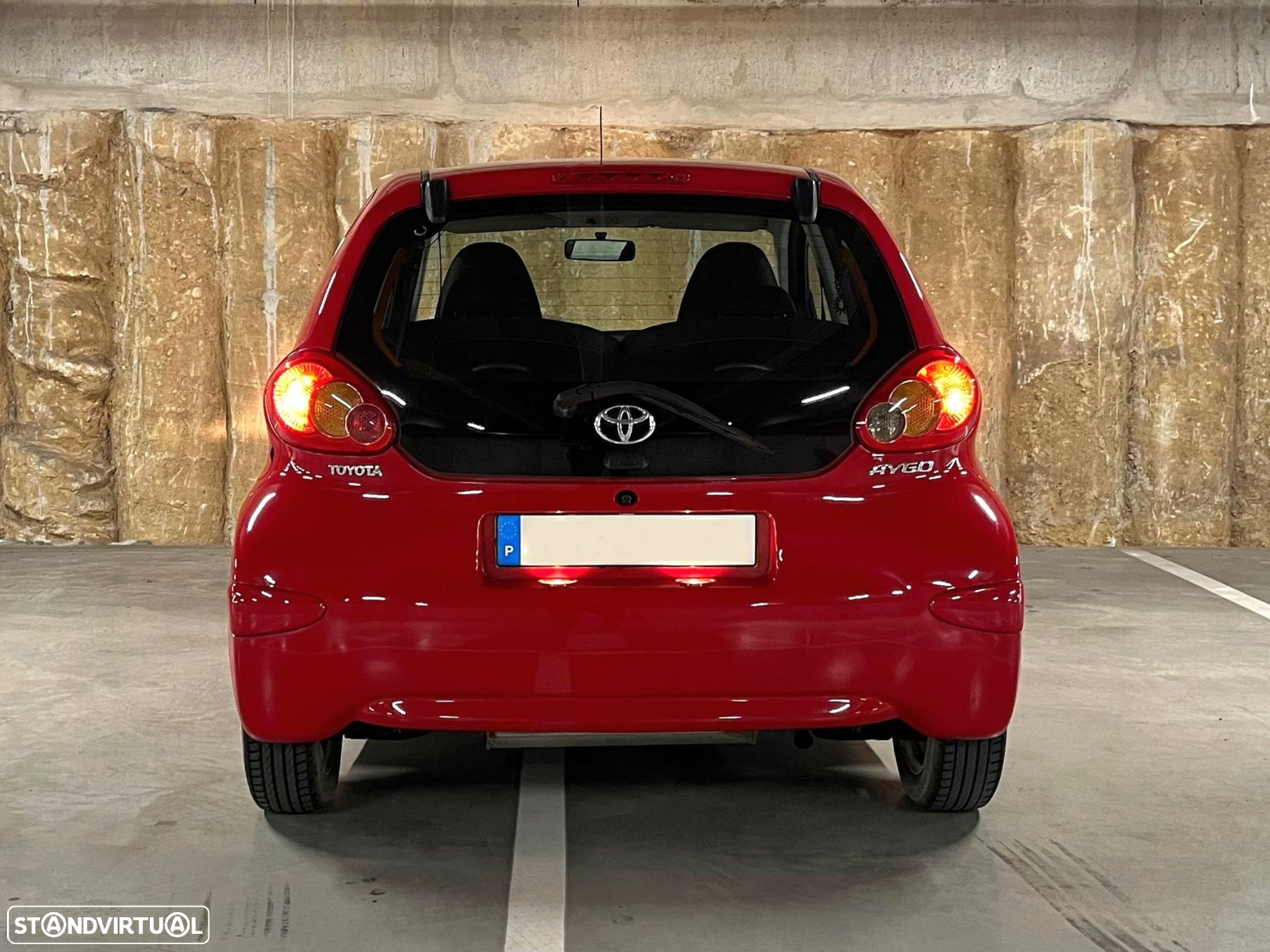 Toyota Aygo 1.0 + AC - 3