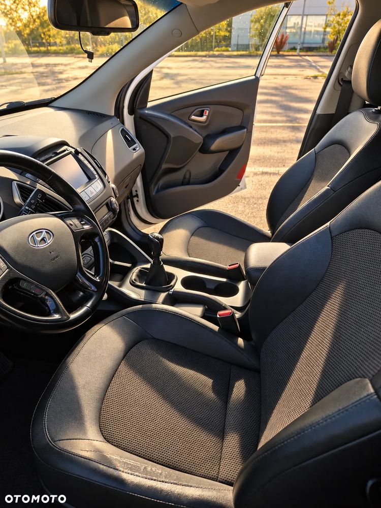 Hyundai ix35 1.7 CRDi Premium 2WD - 17