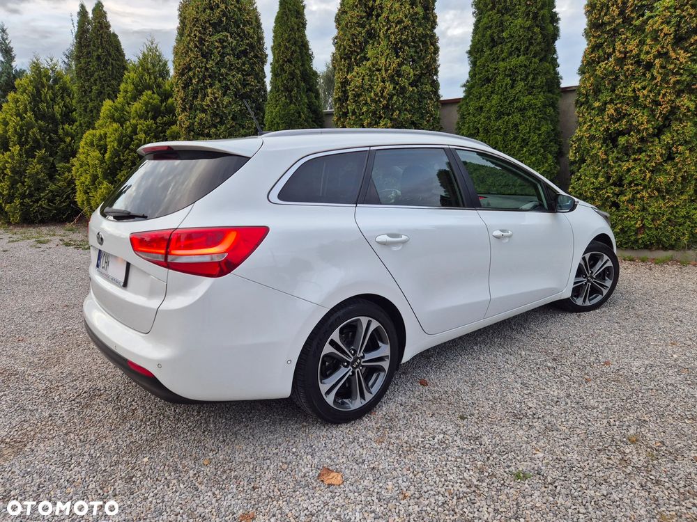 Kia Ceed 1.6 GDI ISG Spirit - 41