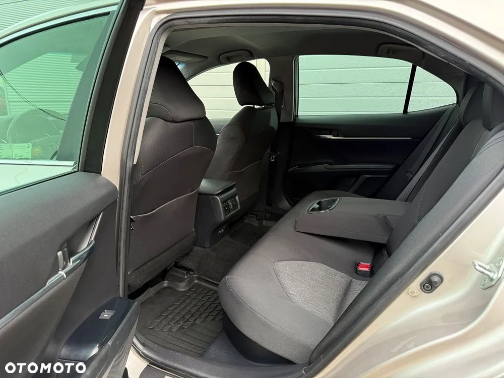 Toyota Camry 2.5 Hybrid Prestige CVT - 8
