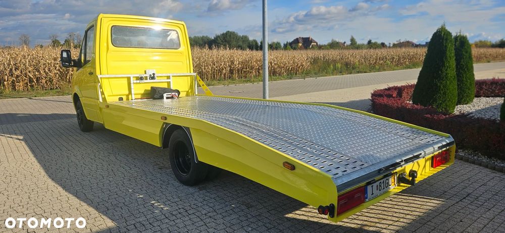 Mercedes-Benz Sprinter - 19