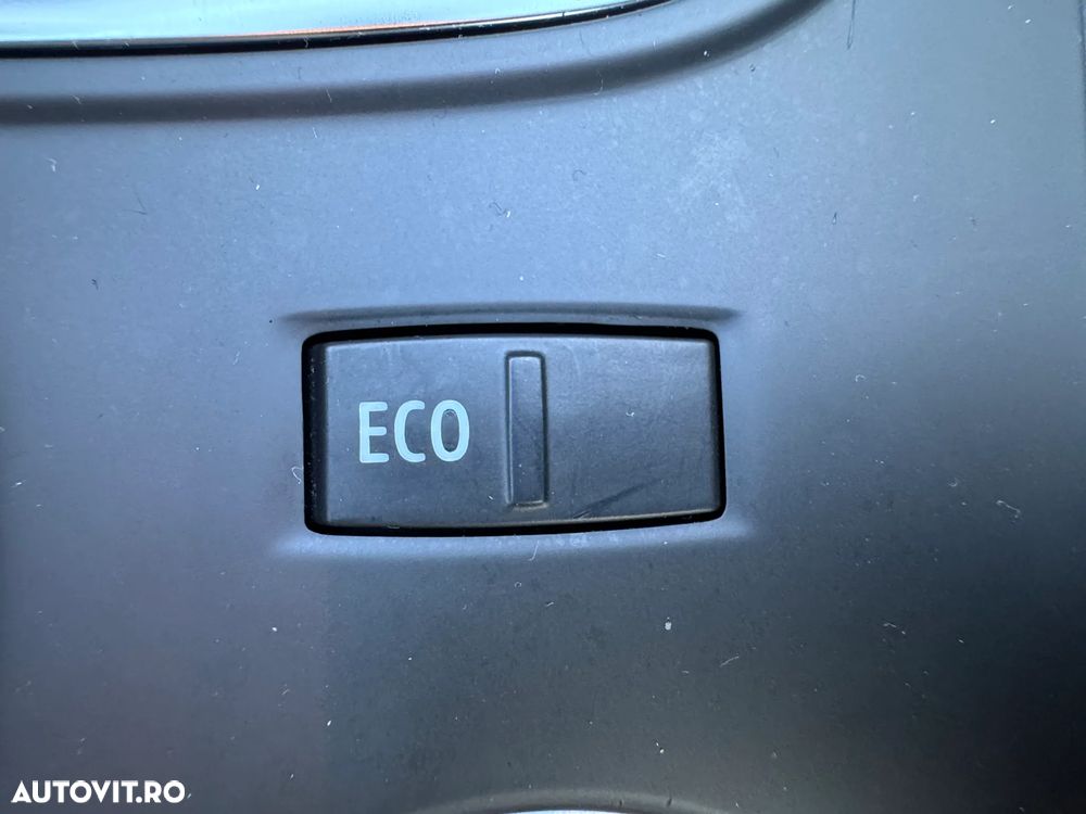 Renault Megane BLUE dCi 115 EDC Techno - 31