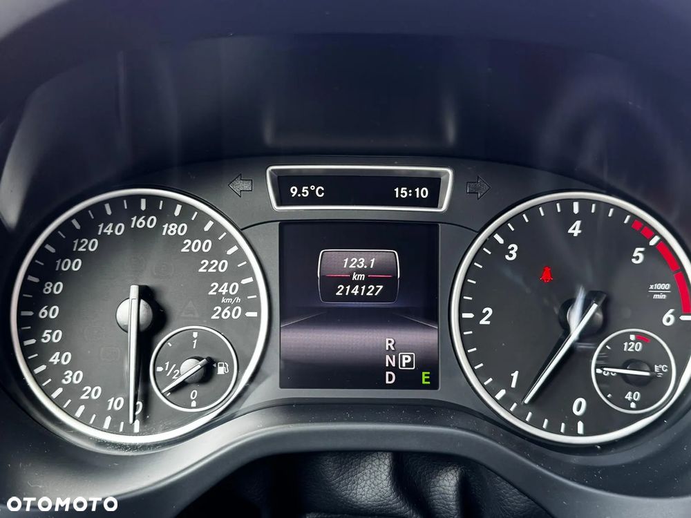 Mercedes-Benz Klasa A 180 CDI (BlueEFFICIENCY) 7G-DCT Style - 12