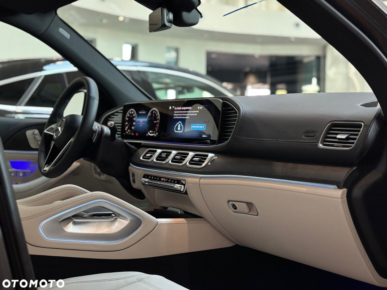 Mercedes-Benz GLE - 11