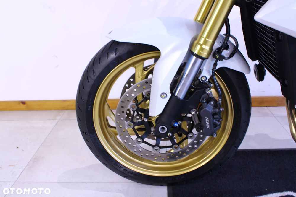 Honda CB - 25