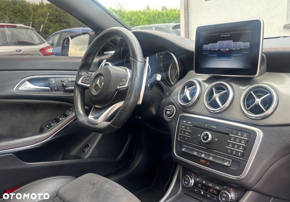 Mercedes-Benz CLA - 9