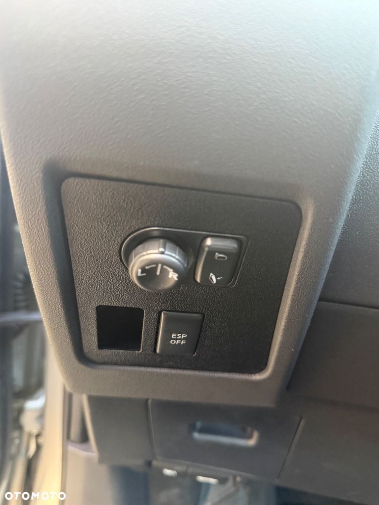 Nissan Qashqai 2.0 dCi 4 x 4 DPF acenta - 15