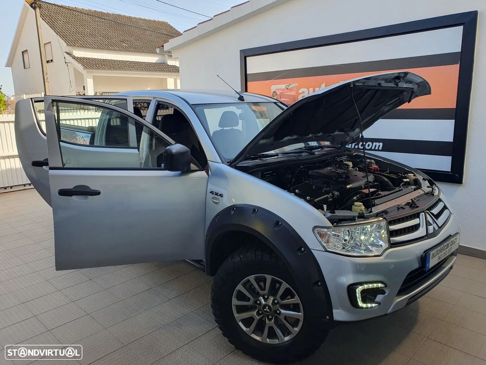 Mitsubishi L200 2.5 DI-D CD Invite AC CC 4WD - 18
