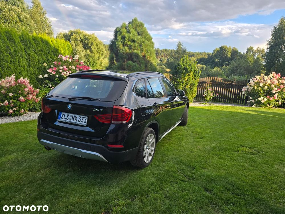 BMW X1 sDrive18d xLine - 25