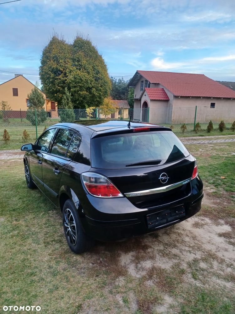 Opel Astra - 4