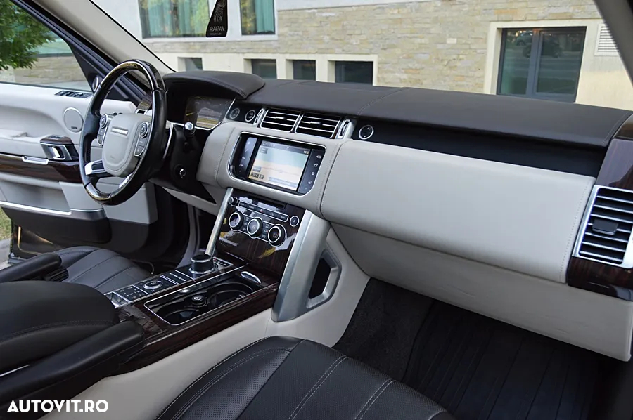 Land Rover Range Rover 3.0 I TDV6 Autobiography - 31