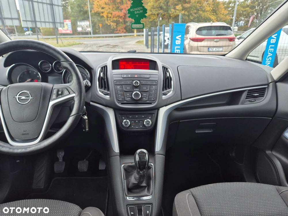 Opel Zafira 1.4 Turbo Edition - 10