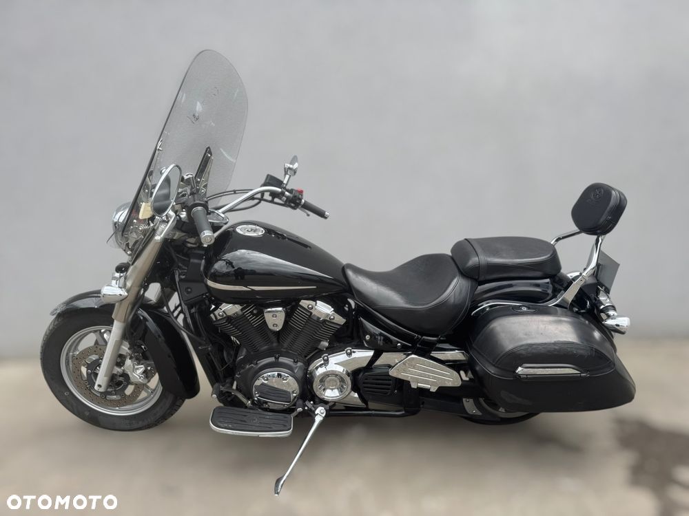 Yamaha XVS - 6