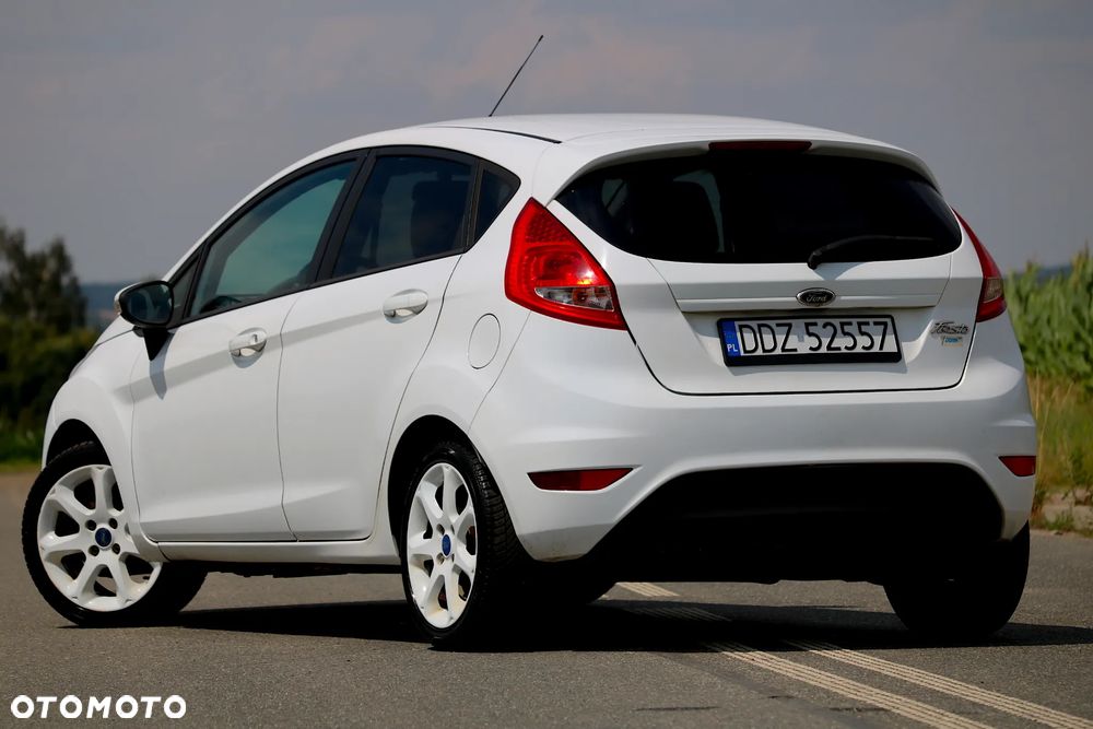 Ford Fiesta 1.25 Platinium X EU5 - 23