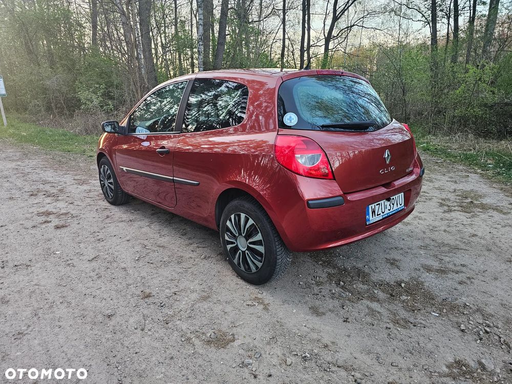 Renault Clio - 3