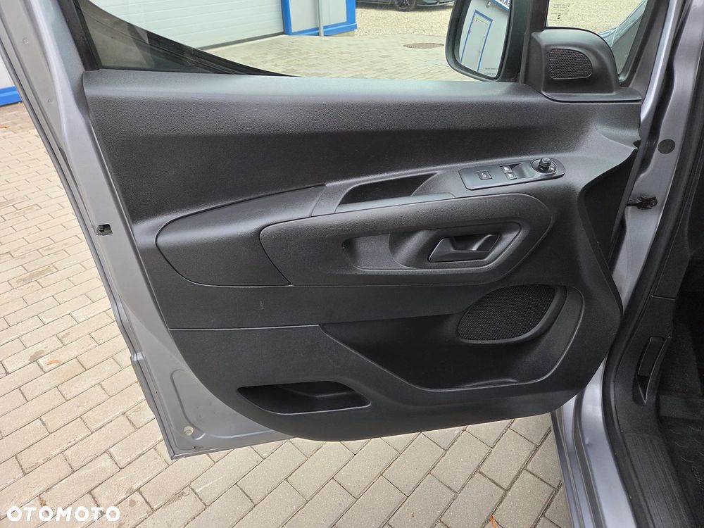 Opel Combo - 11