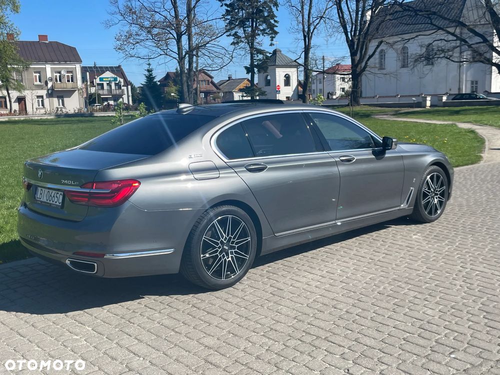 BMW Seria 7 740Le iPerformance - 20