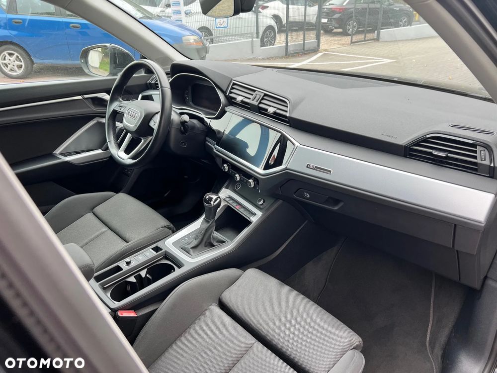 Audi Q3 45 TFSIe S tronic - 16