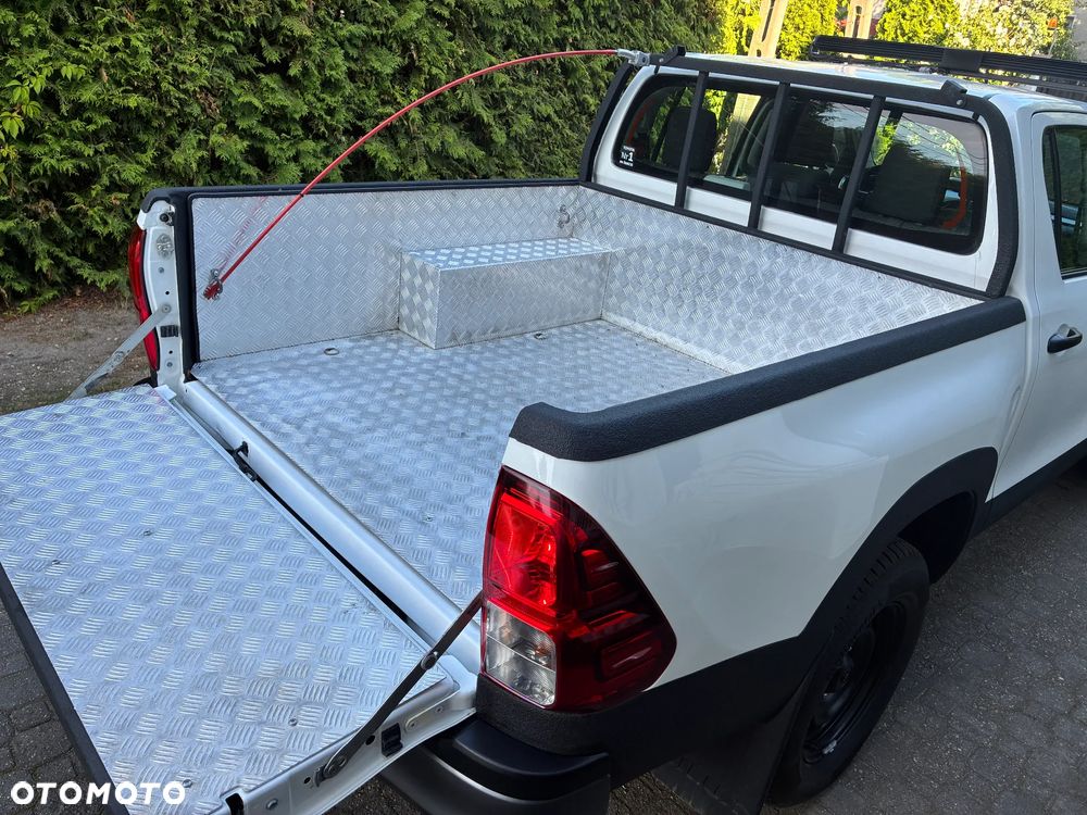 Toyota Hilux 2.4 D-4D Double Cab DLX 4x4 - 9