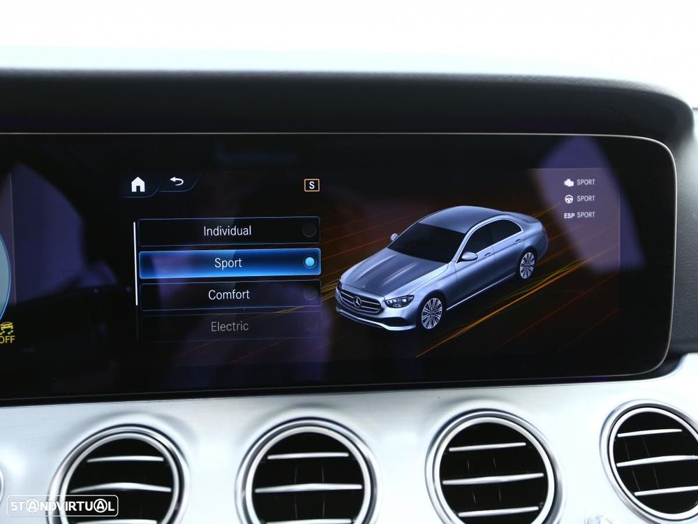 Mercedes-Benz E 300 de Avantgarde 4Matic - 16