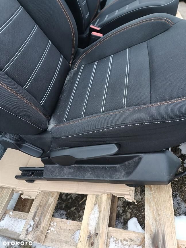 dacia sandero stepway iii 21r- fotel przód lewy prawy kanapa tył boczki uk - 9