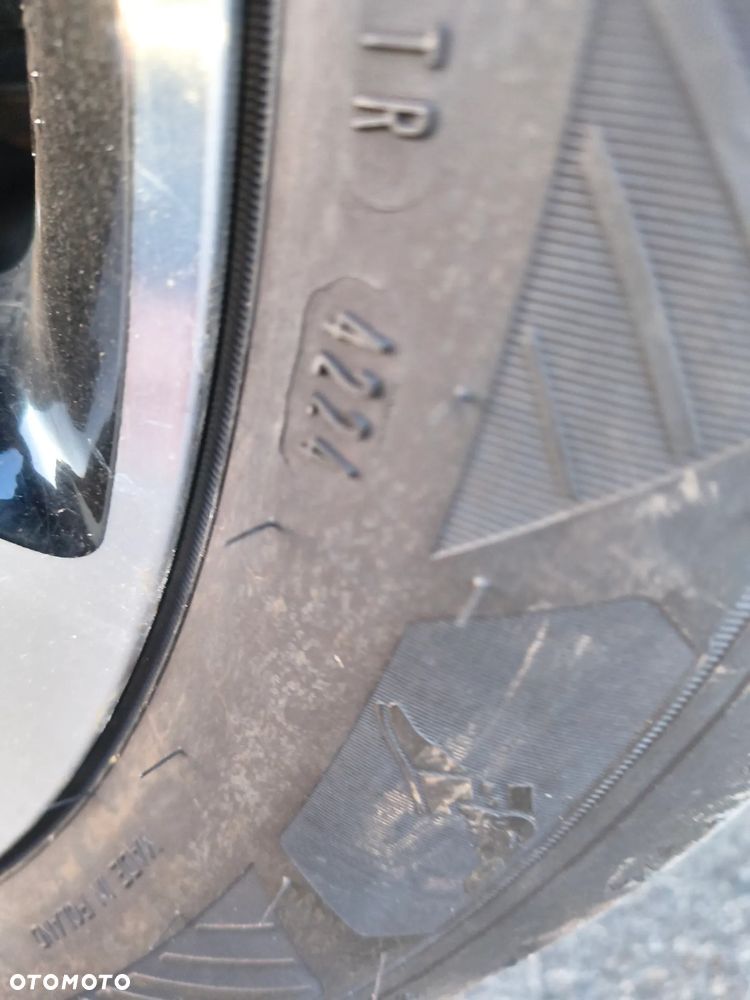 Nissan Qashqai 1.6 DCi ALL-MODE 4x4i TEKNA+ - 12