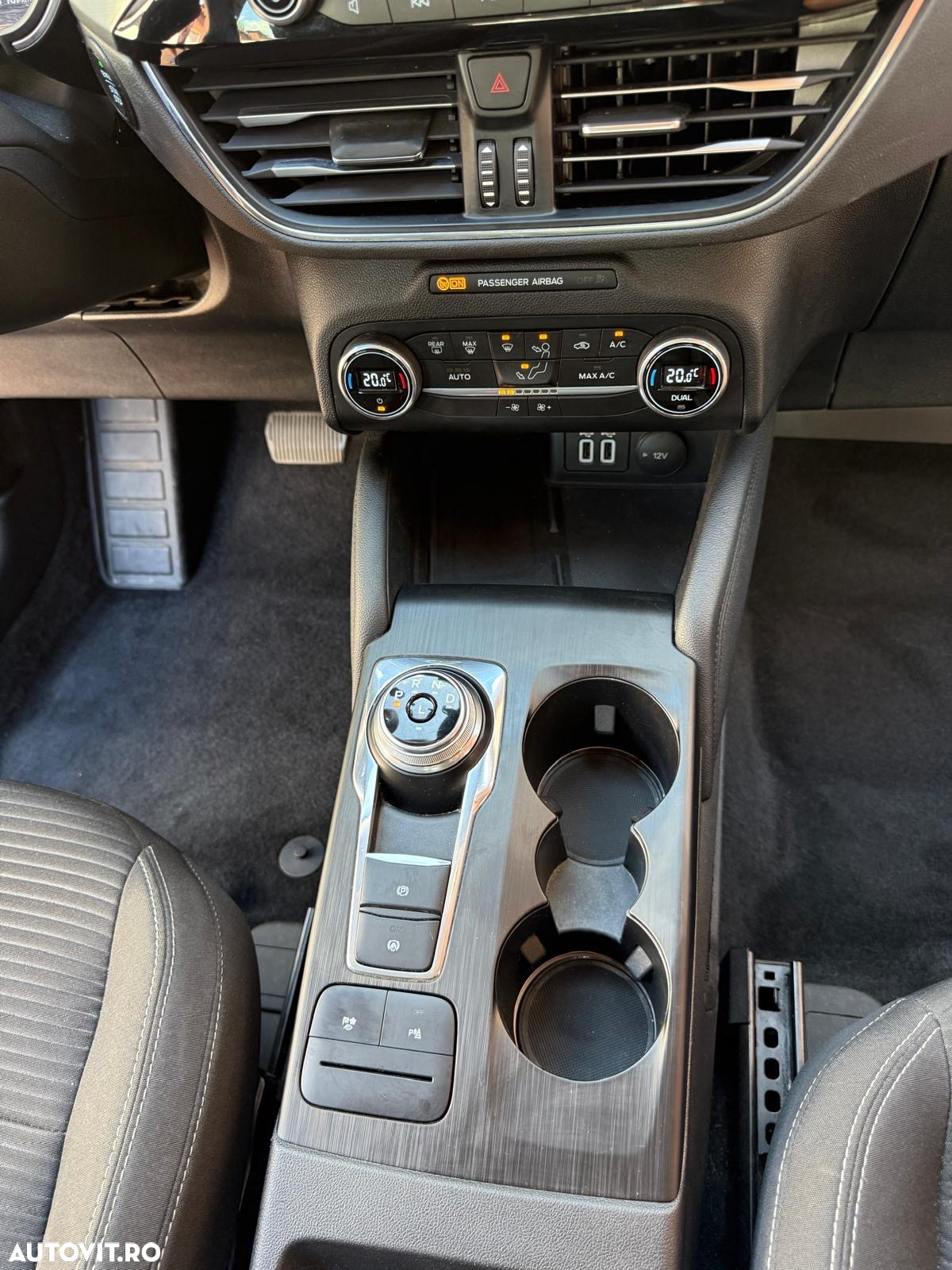 Ford Kuga 2.5 Duratec FWD FHEV Titanium - 25