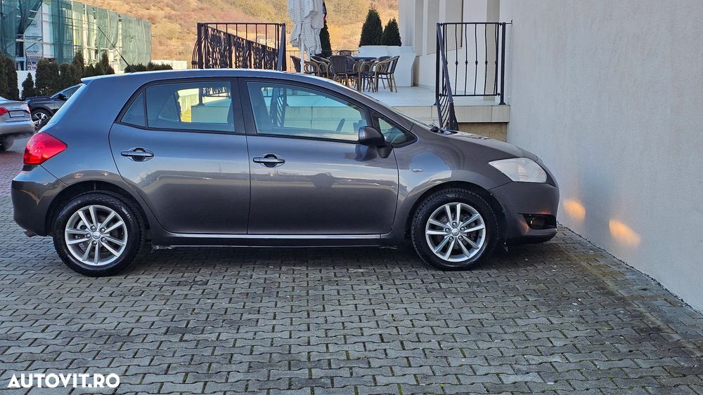 Toyota Auris 1.6 MultiMode Executive - 5