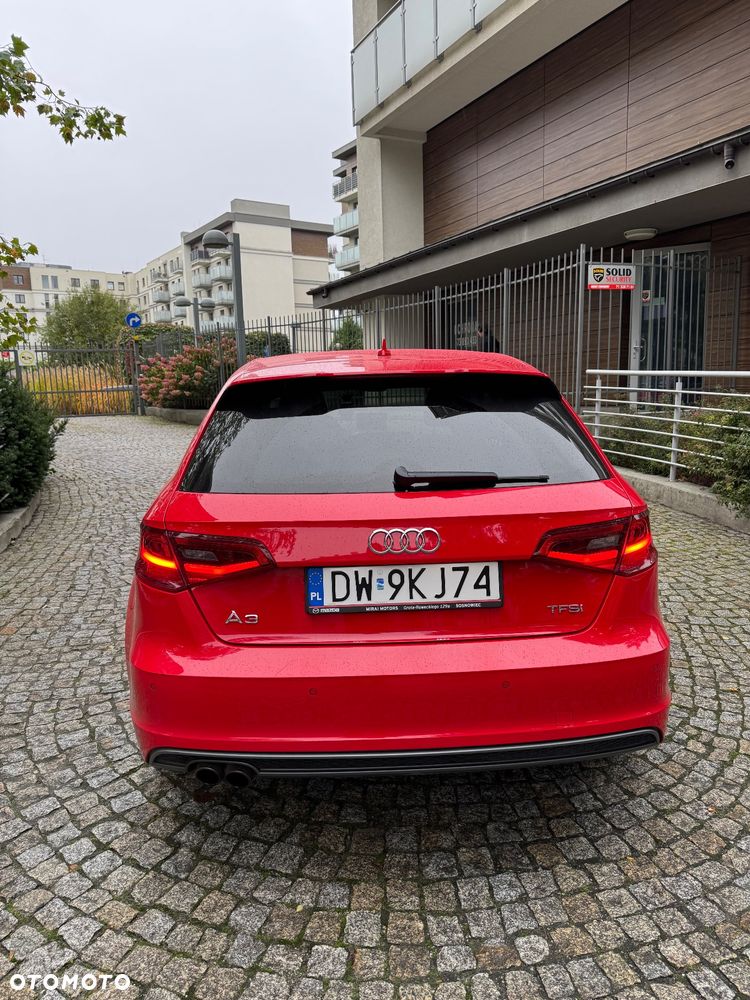 Audi A3 Sportback 1.4 TFSI Ambiente S tronic - 4